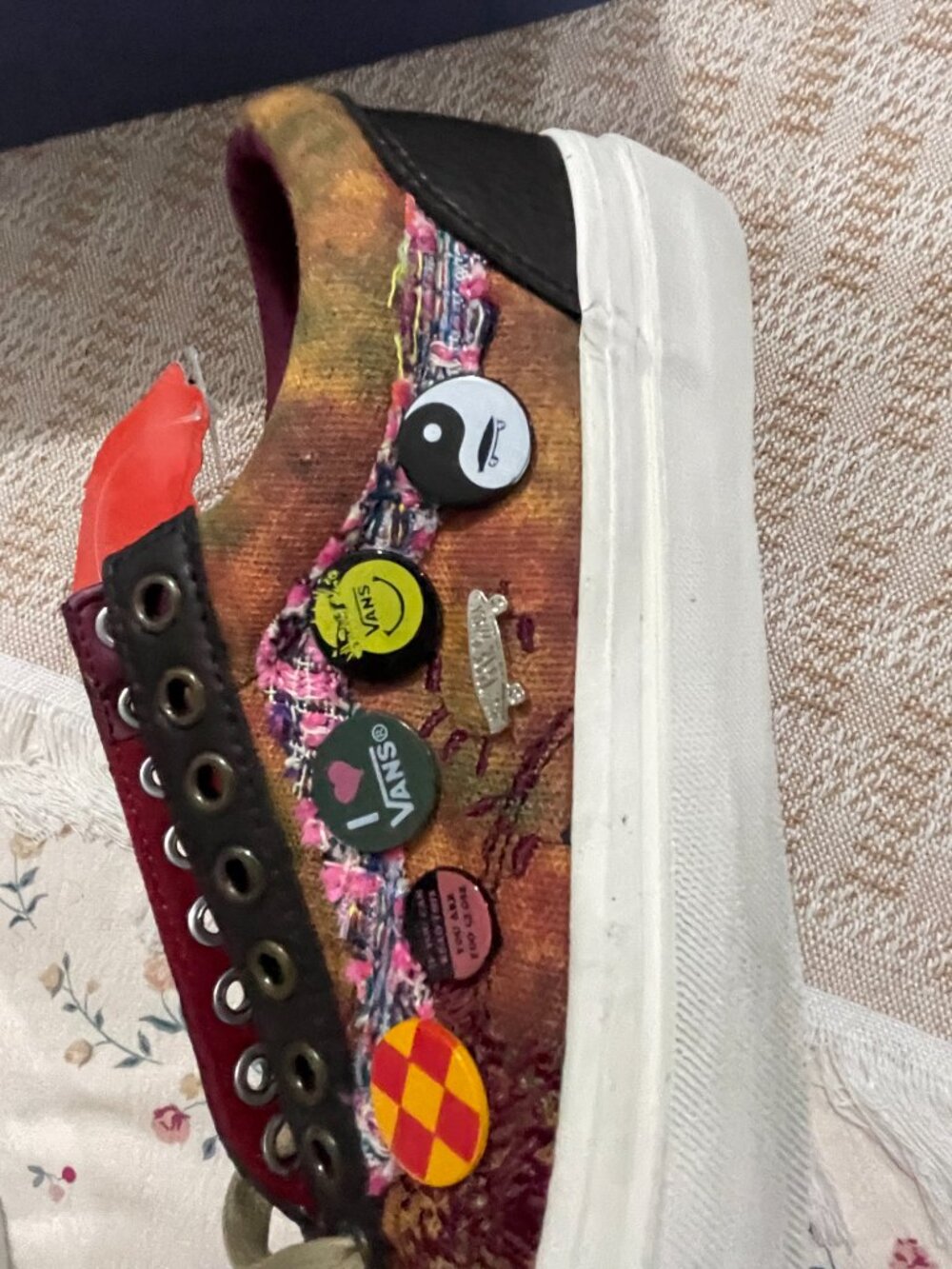 Vans Old Skool Tie-Dye Badge Low-Top Sneakers - Picture 8 of 13